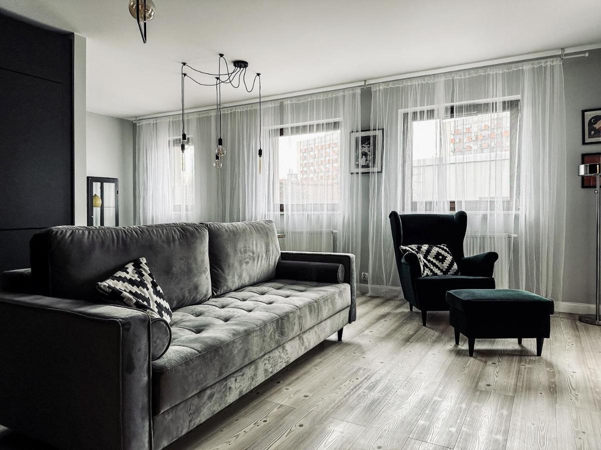Cozy Apartment In Old Chocolate Factory Краков Экстерьер фото